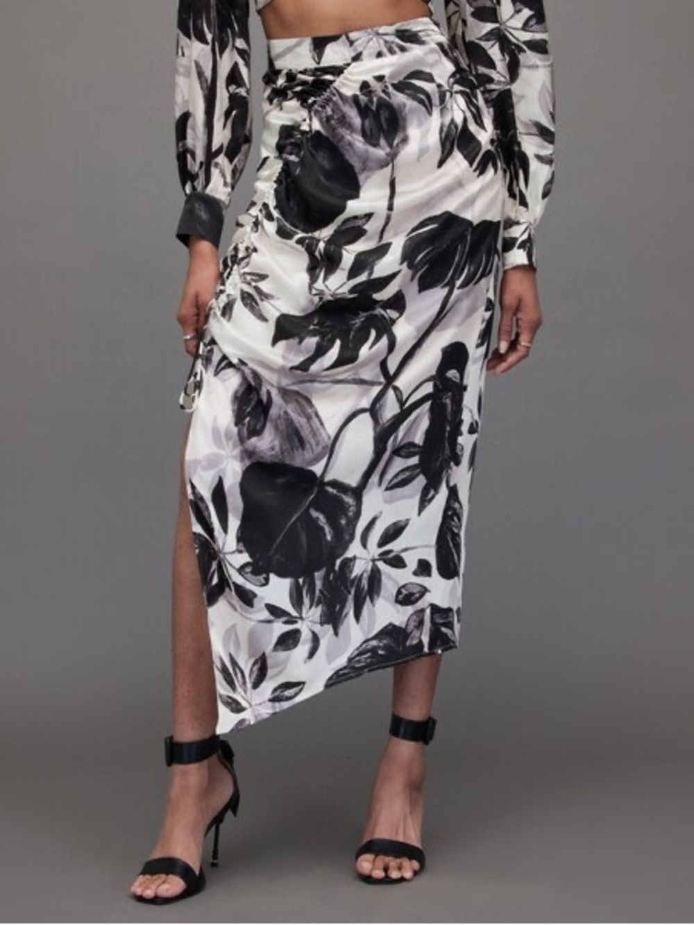 EUC AllSaints Carla Silk Blend Jackie Midi Skirt in Floral Print size US 4